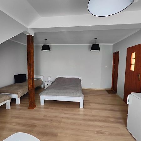 Pokoje Goscinne U Izy 톨크미코 외부 사진