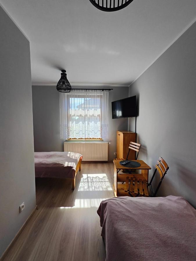 Pokoje Goscinne U Izy 톨크미코 외부 사진